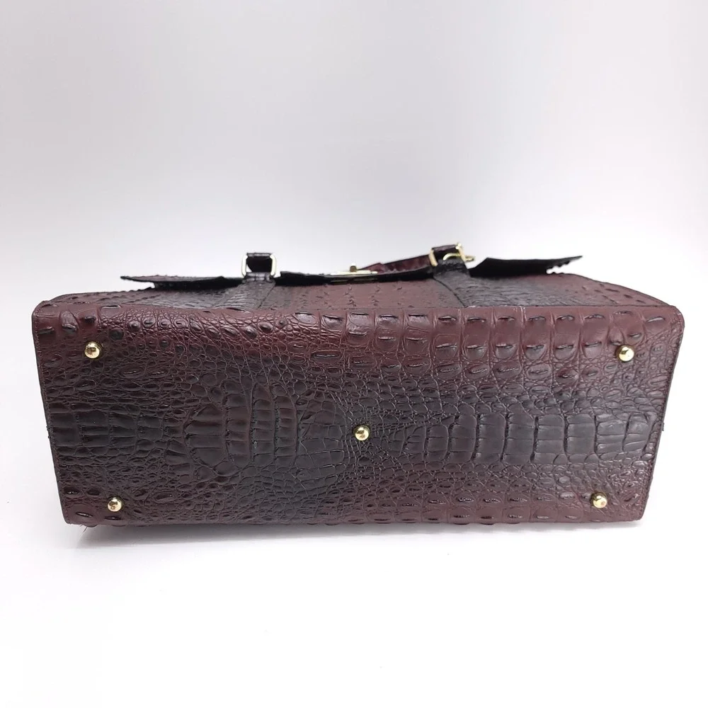 Savannah Heritage Faux Alligator Leather 15